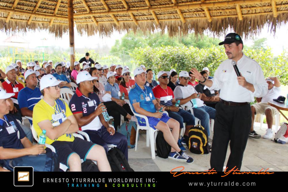 Team Building Honduras | Taller de cuerdas bajas para equipos de trabajo